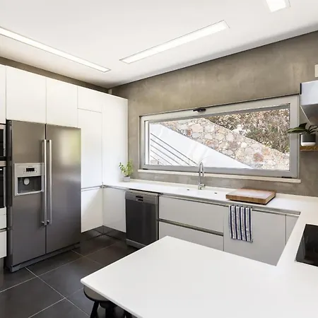 Villa Malveira Seaviews By Cadenzalux